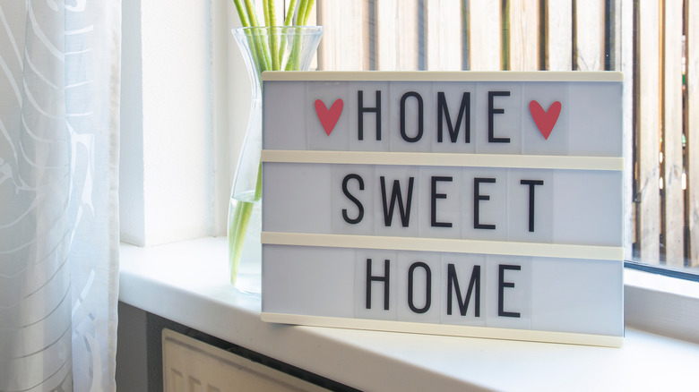 "Home Sweet Home" word art