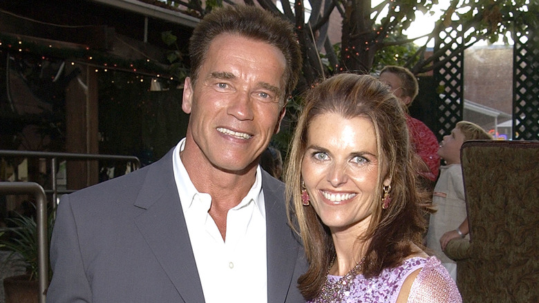 Arnold Schwarzenegger and Maria Shriver smiling