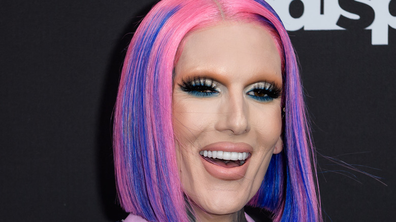 Jeffree Star smiling at an event