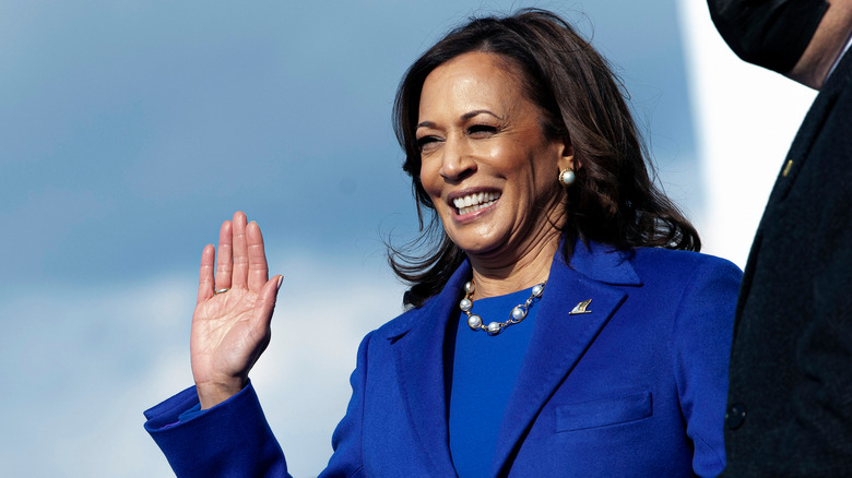Kamala Harris in blue suit