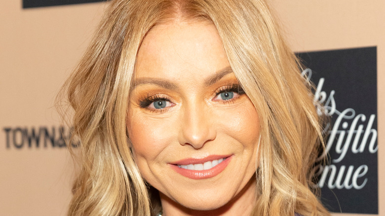 Kelly Ripa smiling at camera