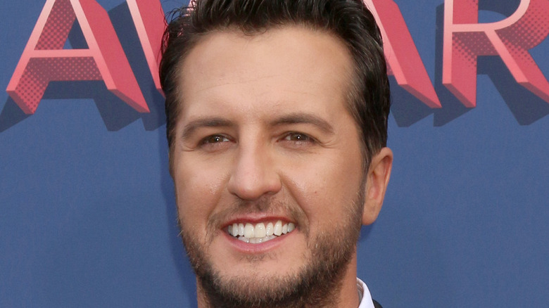 Luke Bryan smiling 