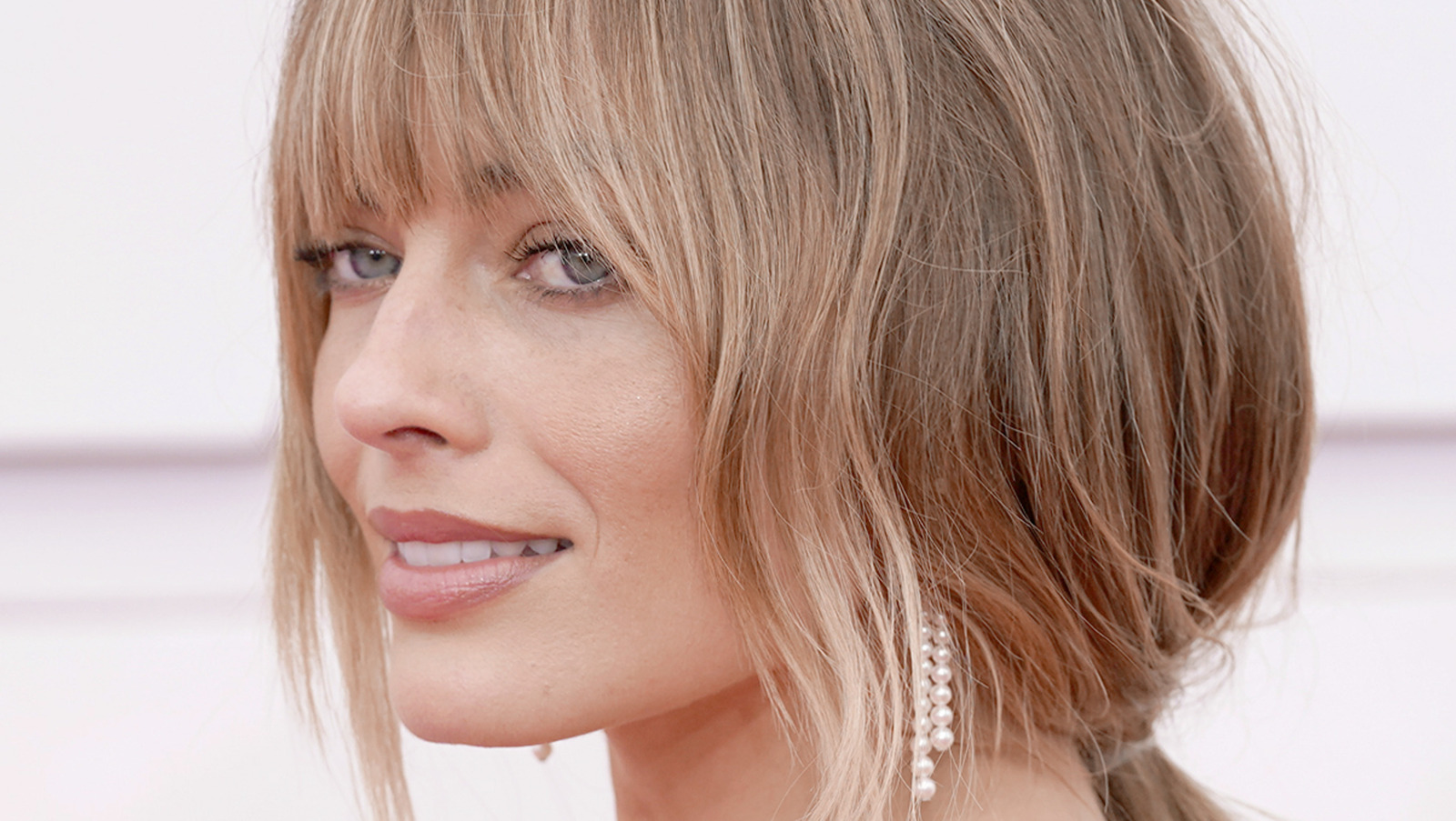Why Margot Robbie's Stunning Oscars Hairstyle Is Causing Such A Stir Why Margot Robbie's Stunning Oscars Hairstyle Is Causing Such A Stir