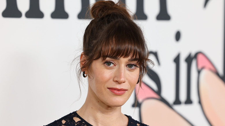 Lizzy Caplan updo