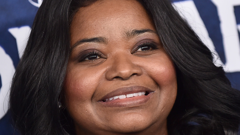 Octavia Spencer posing at an event