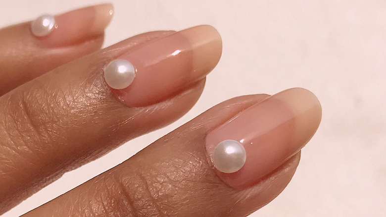 Why Pearl Manicures Are Trending In 2022