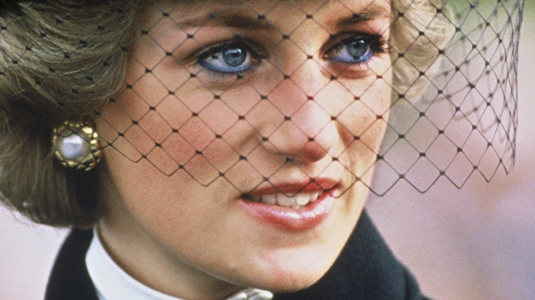 Princess Diana black hat