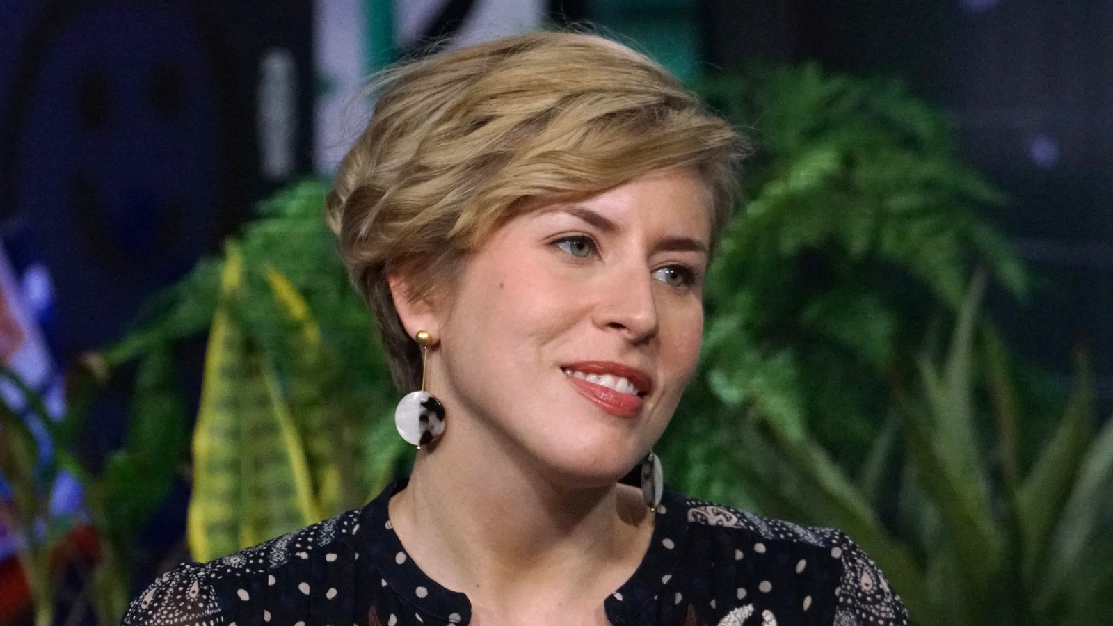 Why Shopping At Erin Napier's Store Will Leave You With A Bigger Bill