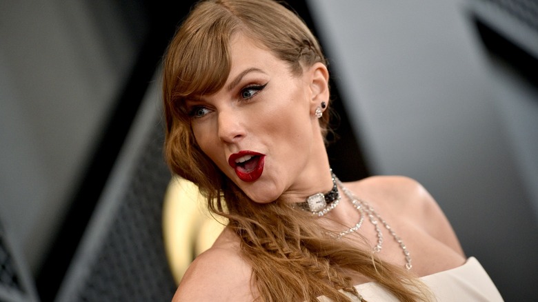 musician Taylor Swift surprised