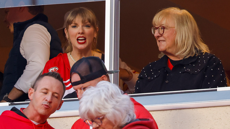 Taylor Swift and Donna Kelce watching a Kansas City Chiefs game