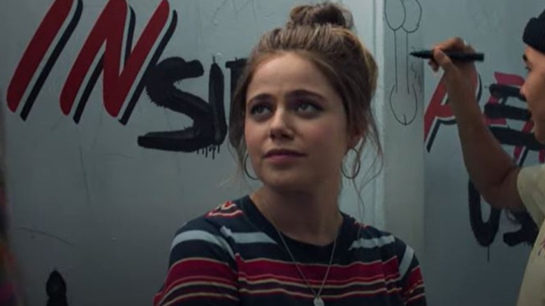 Molly Gordon in Booksmart