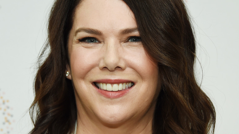 Lauren Graham smiling 