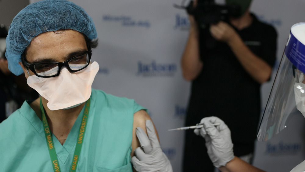 Giving pfizer covid-19 vaccine
