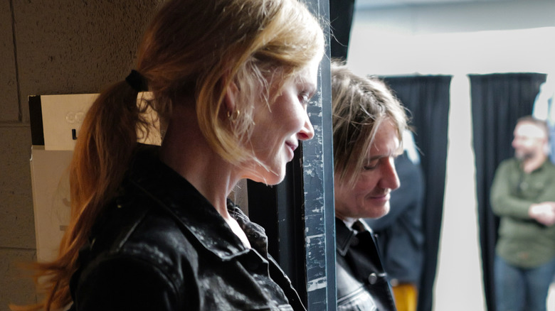 Nicole Kidman and Keith Urban with a wall between them
