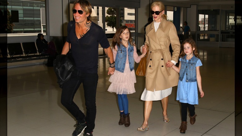 Nicole Kidman and Keith Urban out with their daughters