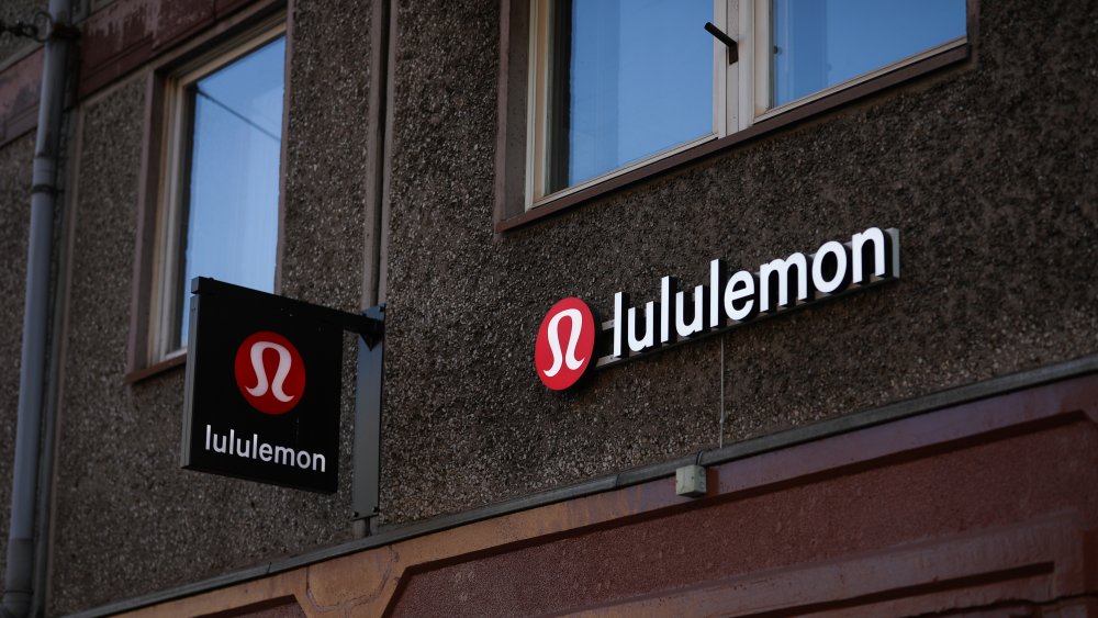 Lululemon exterior