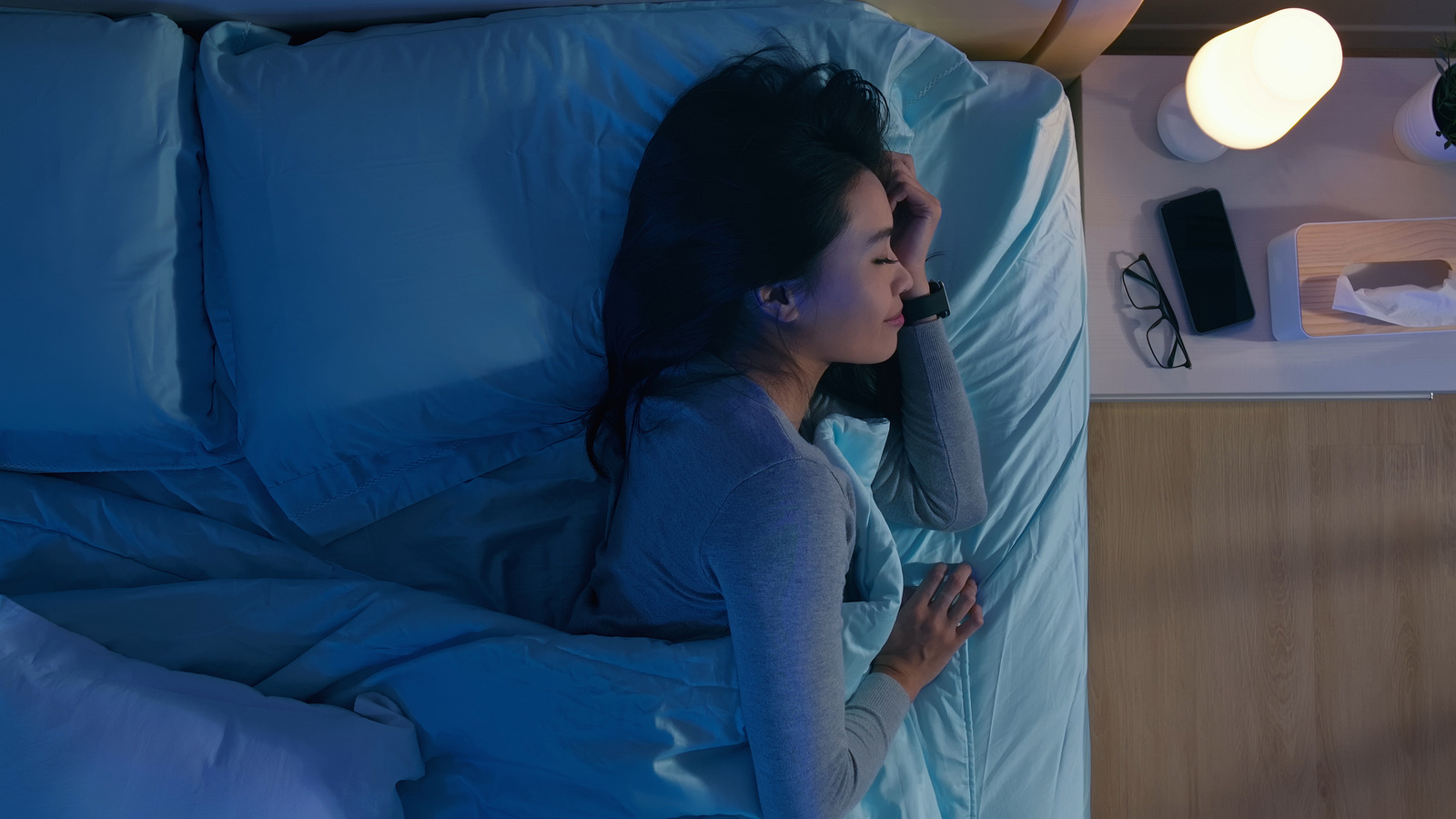 Why You Should Think Twice About Sleeping With A Light On