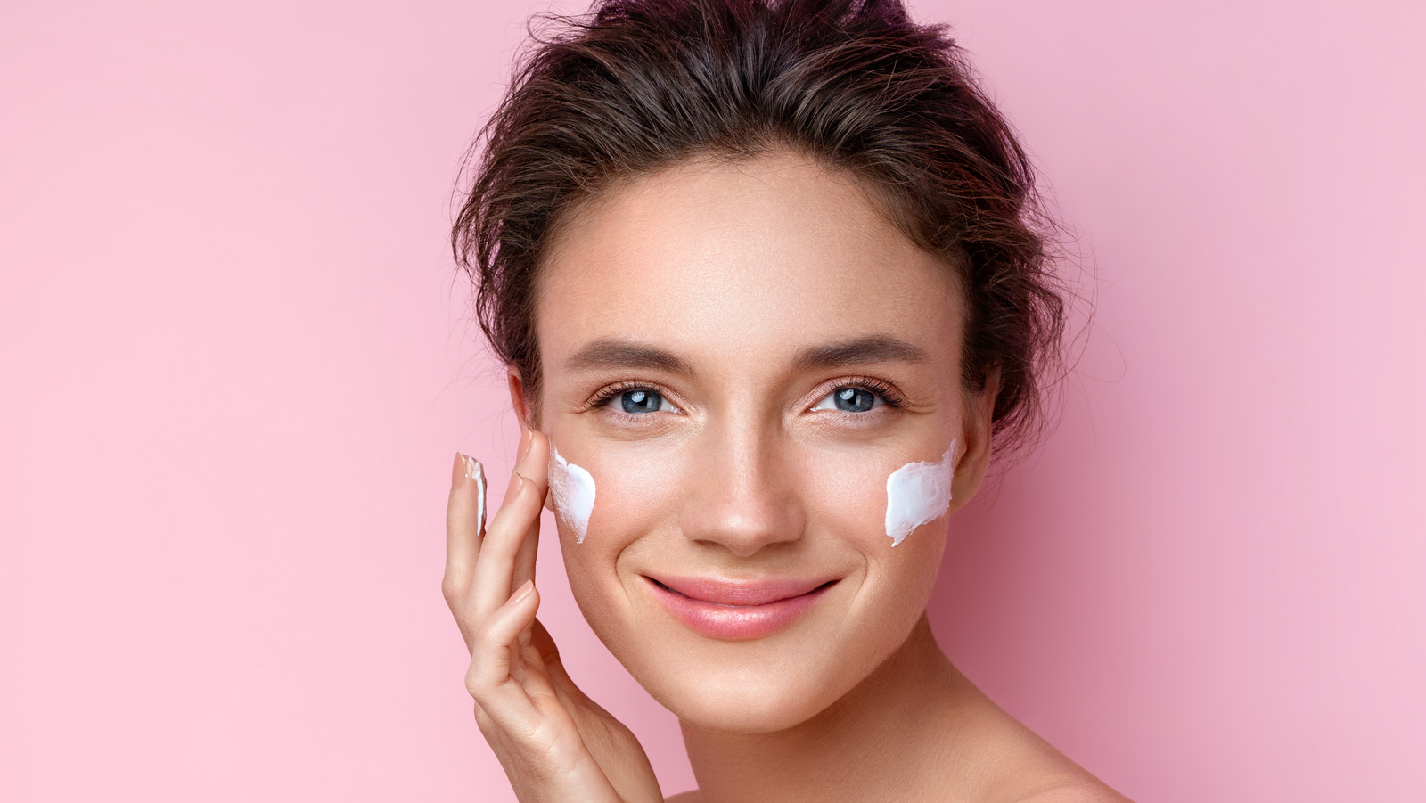 Why You Should Think Twice Before Using Scented Moisturizer On Your Face