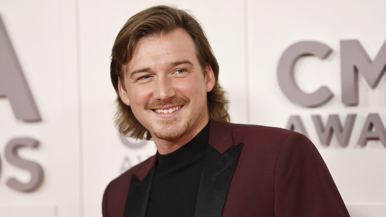 Morgan Wallen pictured at the 2022 CMAs