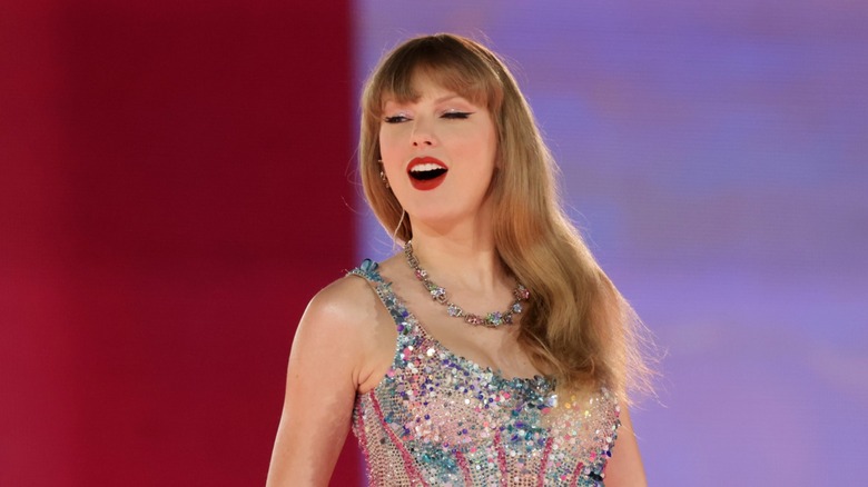 Taylor Swift smiling on stage