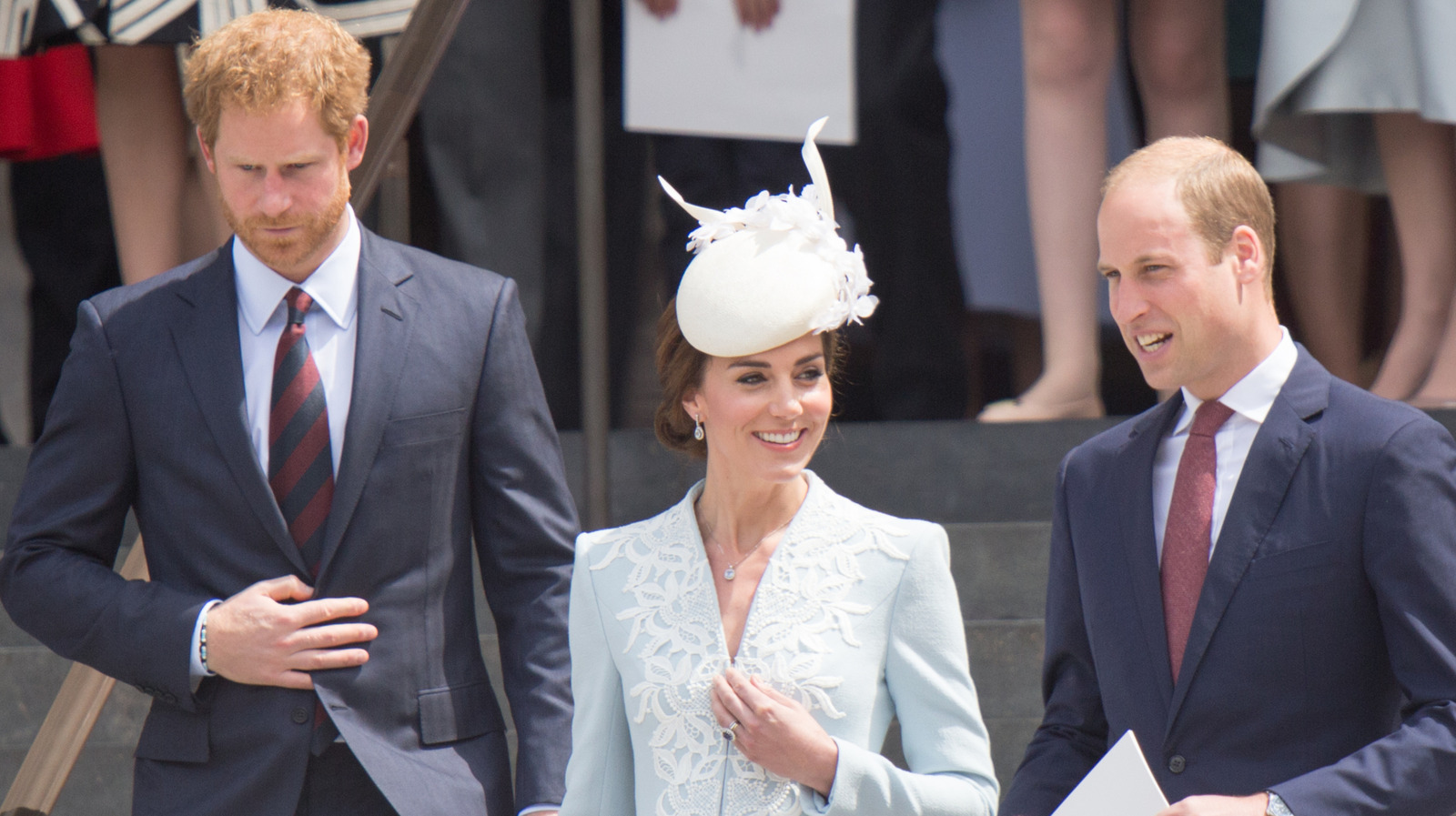<a href="https://www.thelist.com/2220160/william-and-kate-reportedly-knew-nothing-about-harry-and-meghan-king-charles-meeting/" target="_blank">William & Kate Reportedly Knew Nothing About Harry & Meghan’s Reunion With King Charles</a>