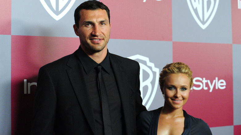 Wladimir Klitschko and Hayden Panettiere posing at event