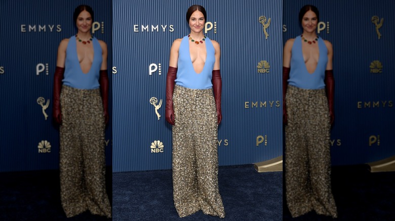 Shailene Woodley posing