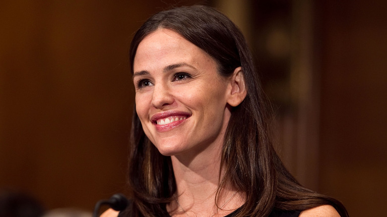 Jennifer Garner testifying in front of Congress