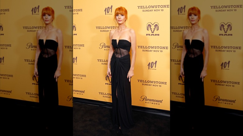 Kelly Reilly posing at Yellowstone season 5, part 2 premiere
