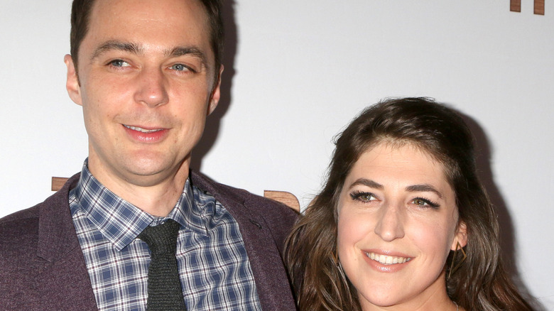 Mayim Bialik and Jim Parsons smiling