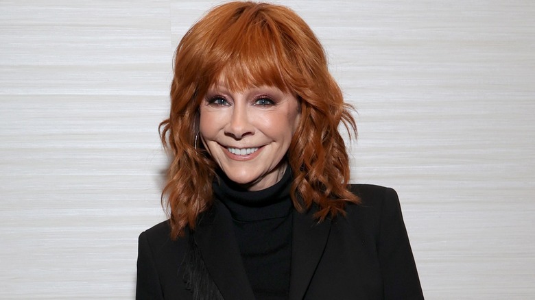 country star Reba McEntire wearing makeup