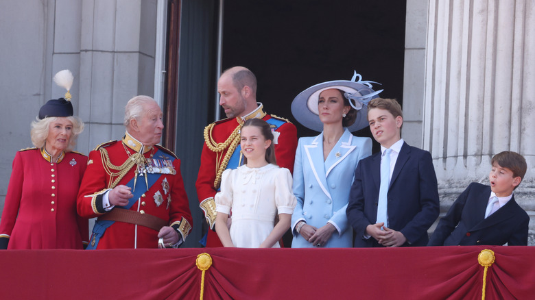 Royal family on Buckingham Palace balcony