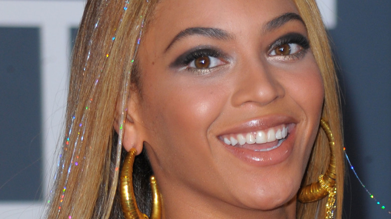 Beyonce at 2010 Grammys