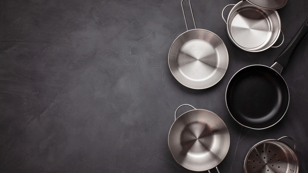 Clean stainless steel pans