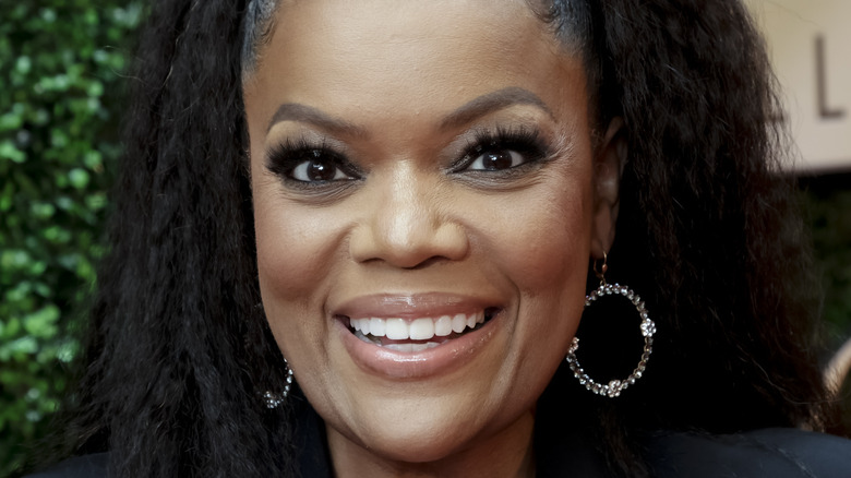 Yvette Nicole Brown smiling