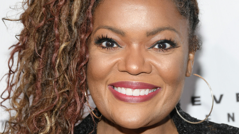 Yvette Nicole Brown smiling