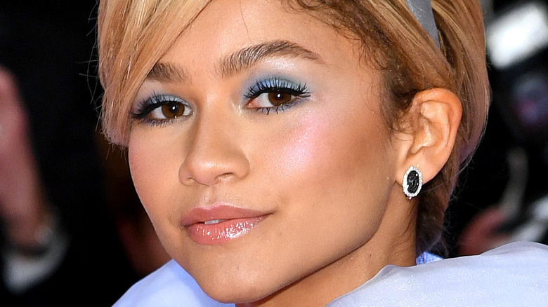 Zendaya wearing blue eyeshadow at the 2019 Met Gala