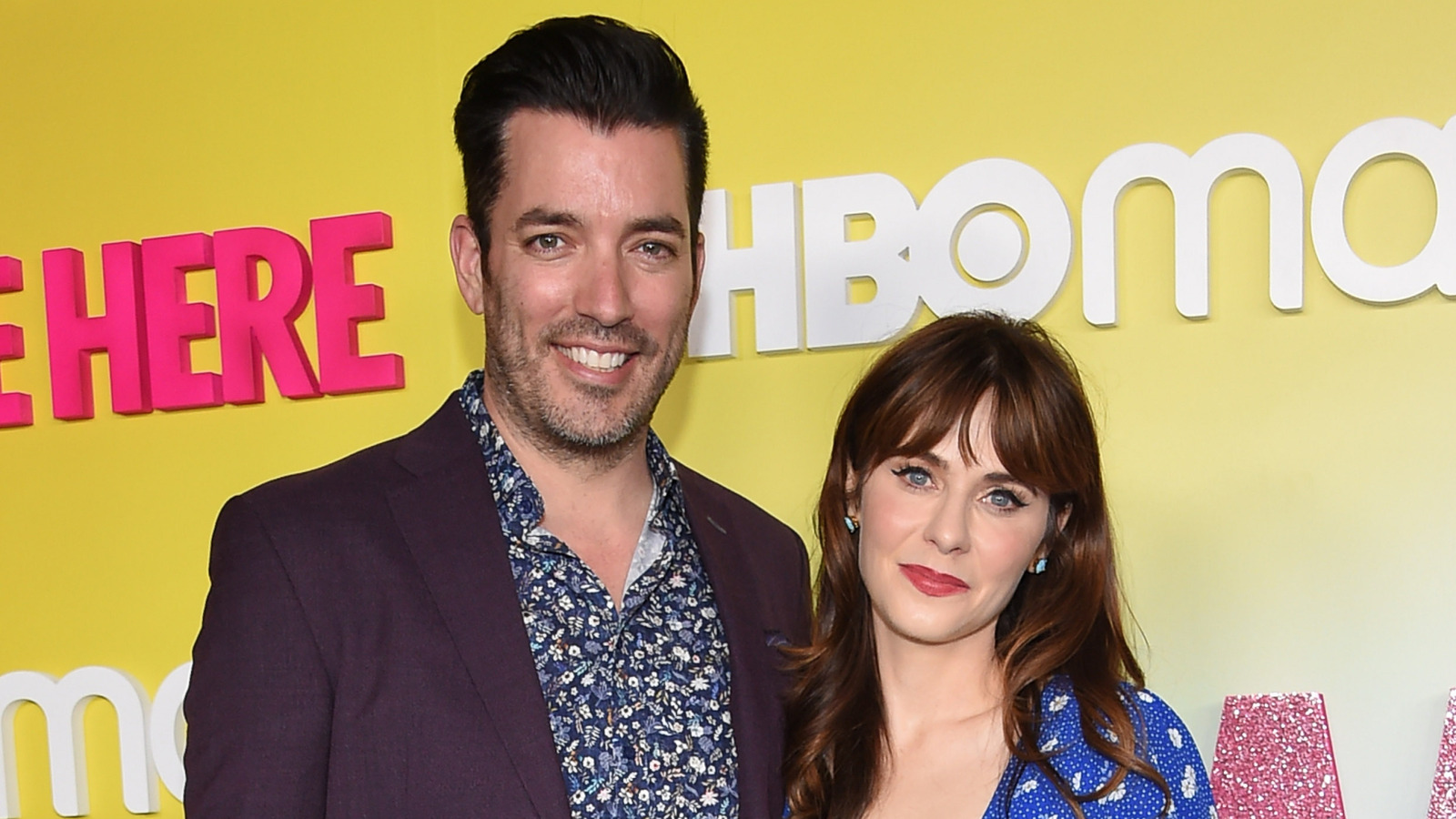 Zooey Deschanel Teases Big Christmas Secret & We Hope It's Her Jonathan