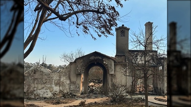 Zooey Deschanel's destroyed childhood home