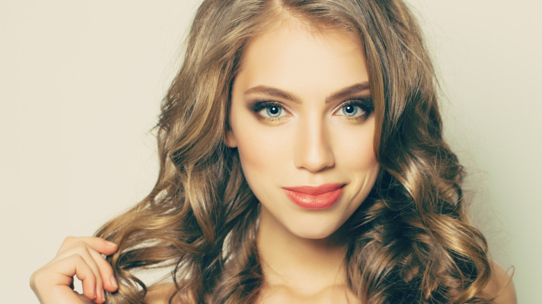Stepbystep guide to get the perfect summer beach waves using a curling  wand  Indiacom