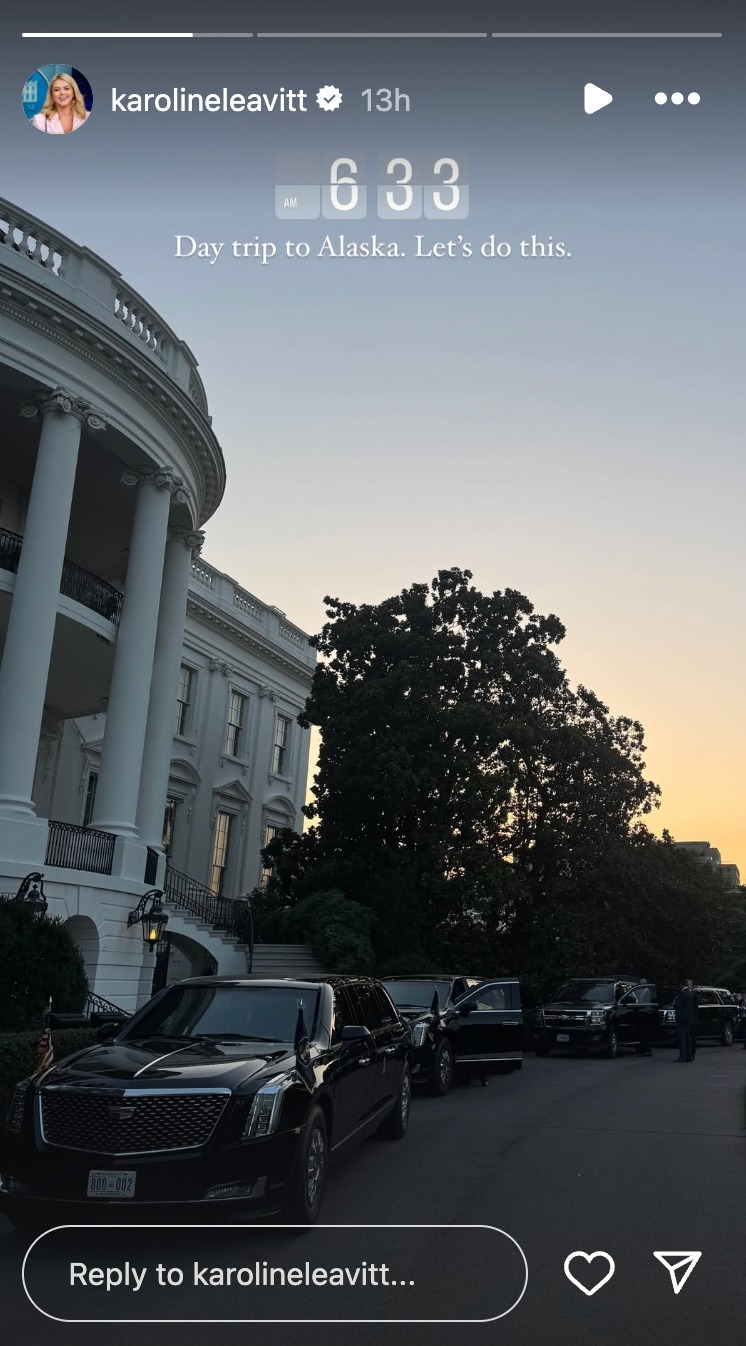Cars parked in front of the White House