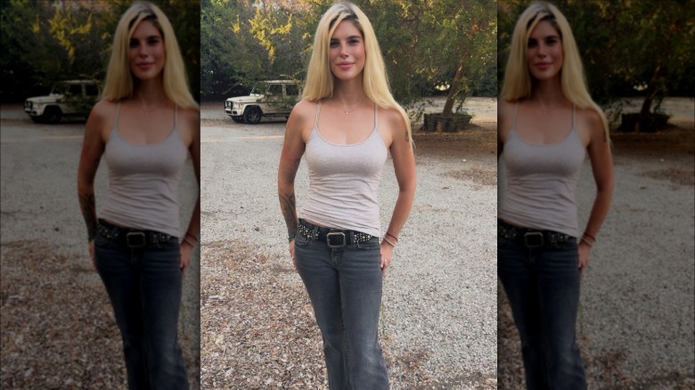 A photo of Cleo Rose Elliott in a casual outfit