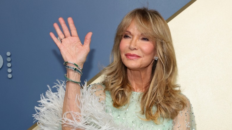 Jaclyn Smith waving in 2026