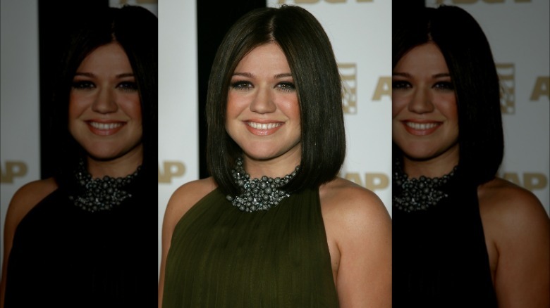 Kelly Clarkson with dark hair