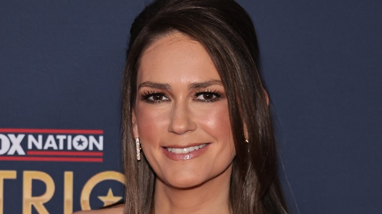 Jessica Tarlov without glasses on the red carpet