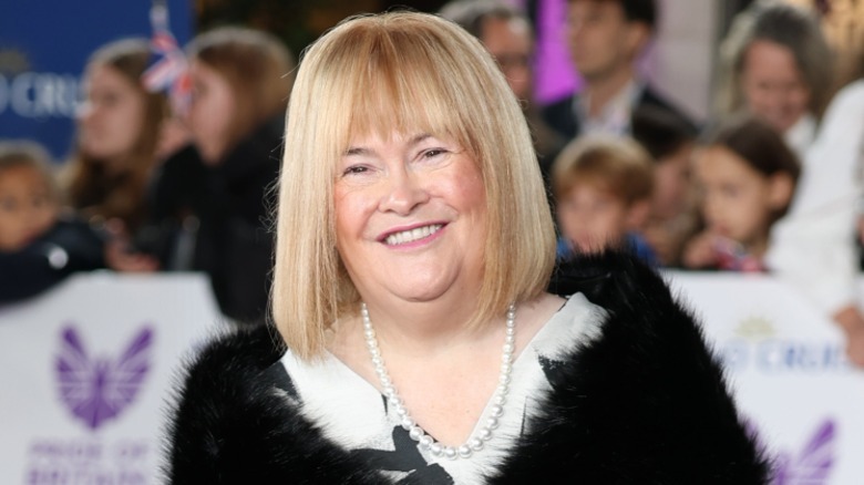 Susan Boyle shows off a new haircut